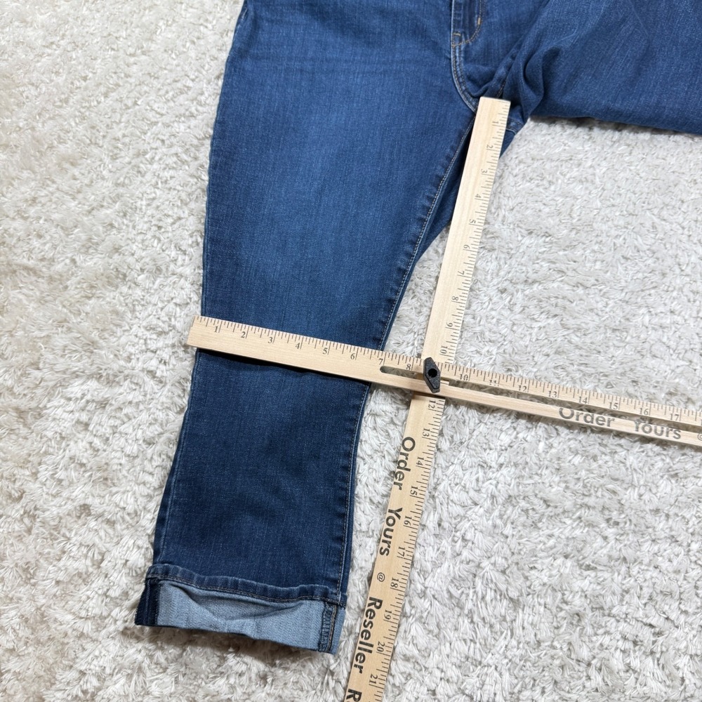 Signature Levi Strauss Mid-Rise Capri Jeans Women's 14 Dark Wash Denim Casual - Picture 10 of 12